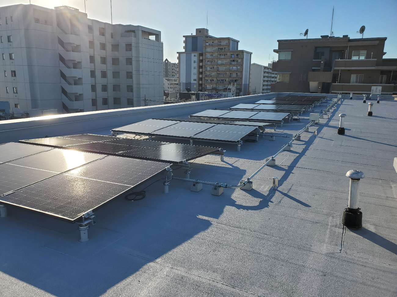 東京都コーシャハイム坂下A〜E棟 太陽光発電設備設置工事