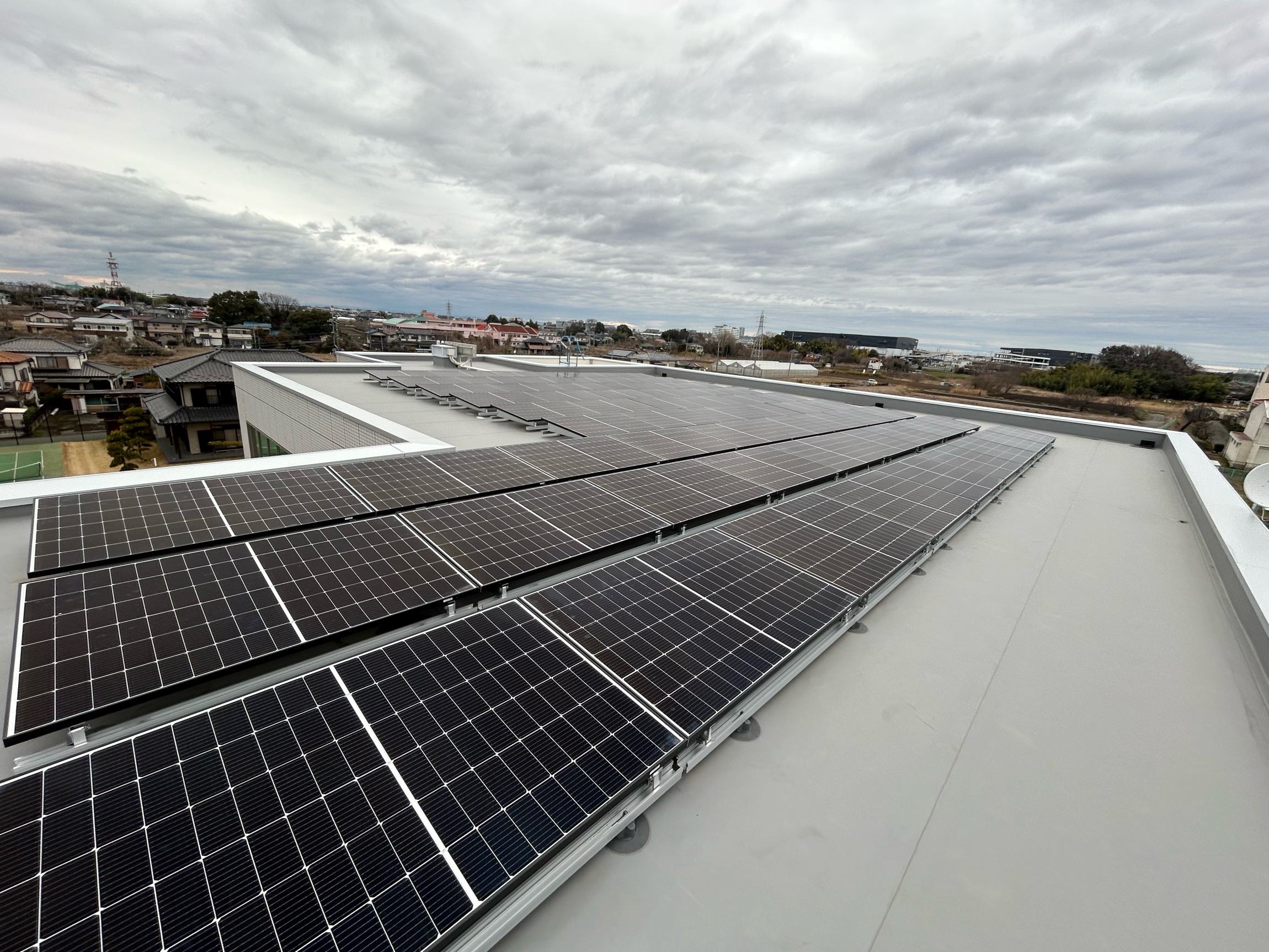 新鋭工業株式会社様 太陽光発電設備設置工事