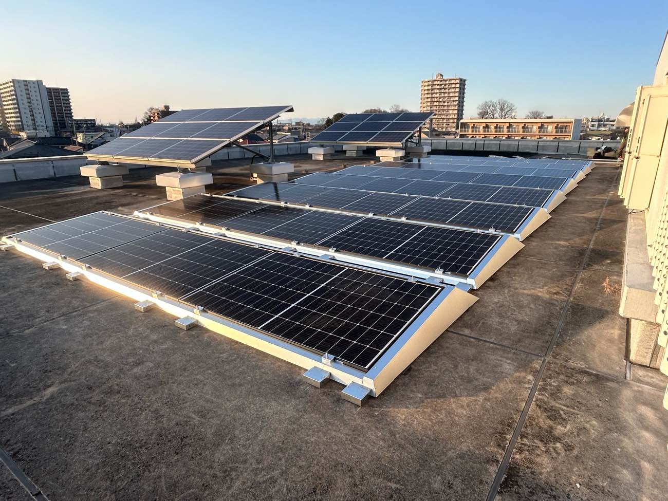 東ふれあいの家・ふるさと新座館 太陽光発電設備設置工事