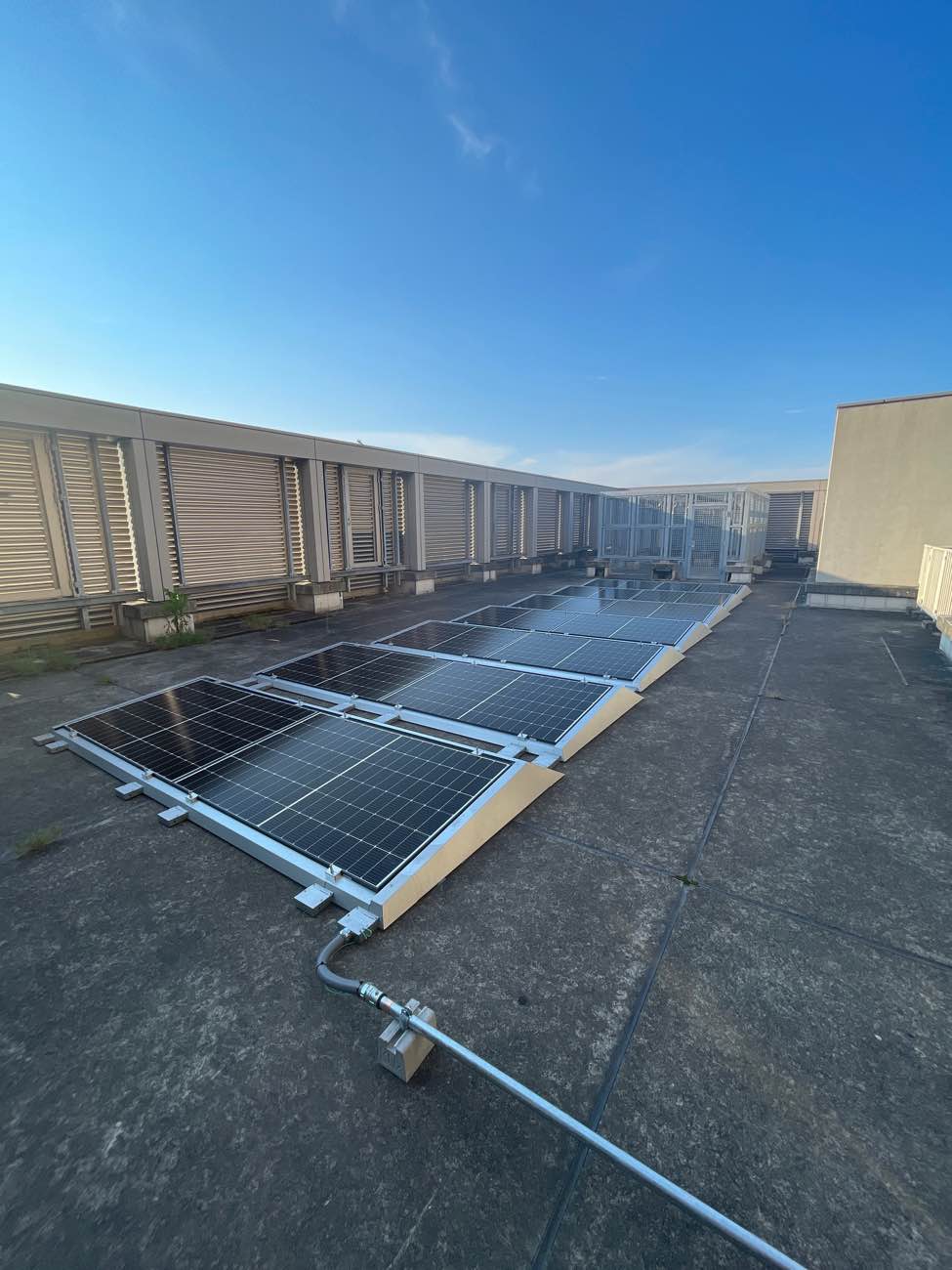 高井戸警察署 太陽光発電設備設置工事