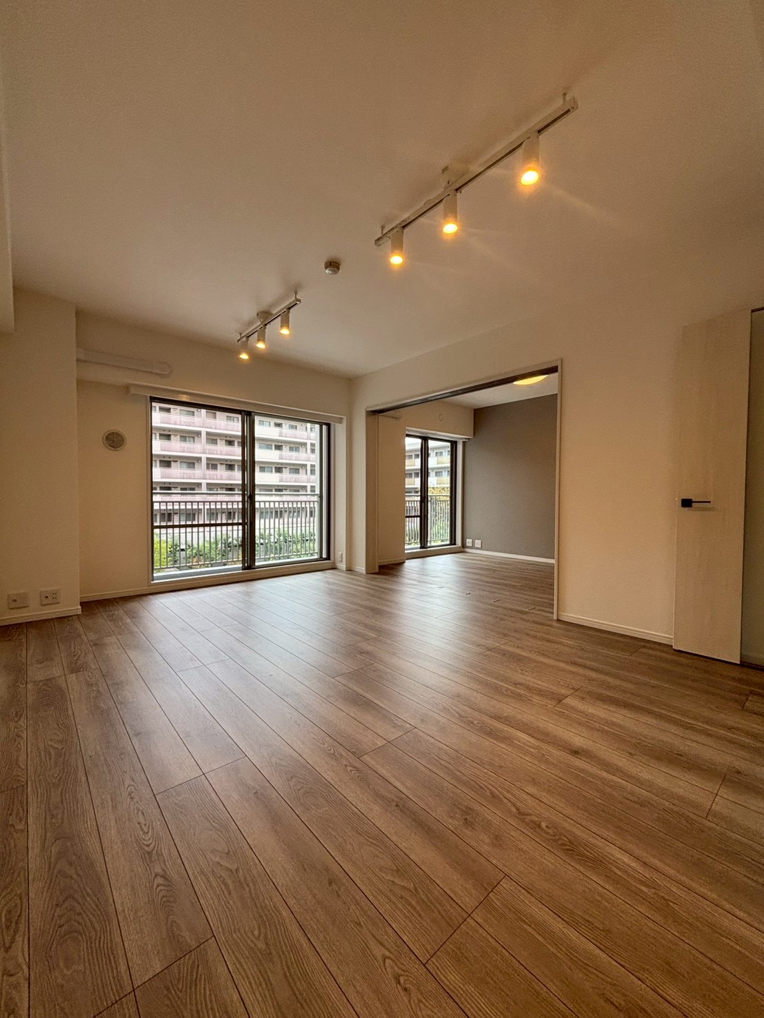 パティオス1番街313